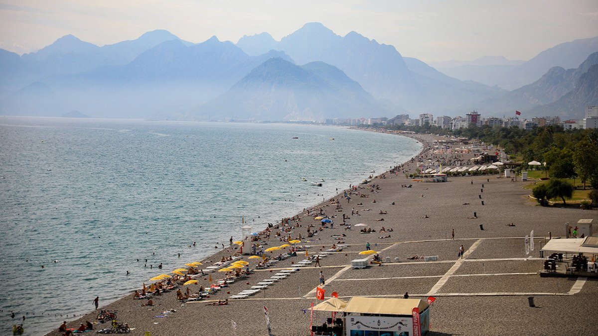 Antalya'da yaz bitmedi