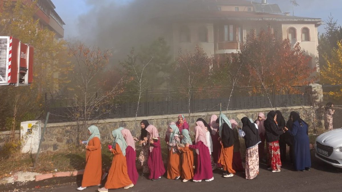 Erzurum'da kız Kur'an kursunda yangın