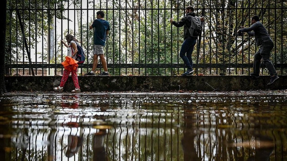 İtalya'da aşırı hava olayları can aldı