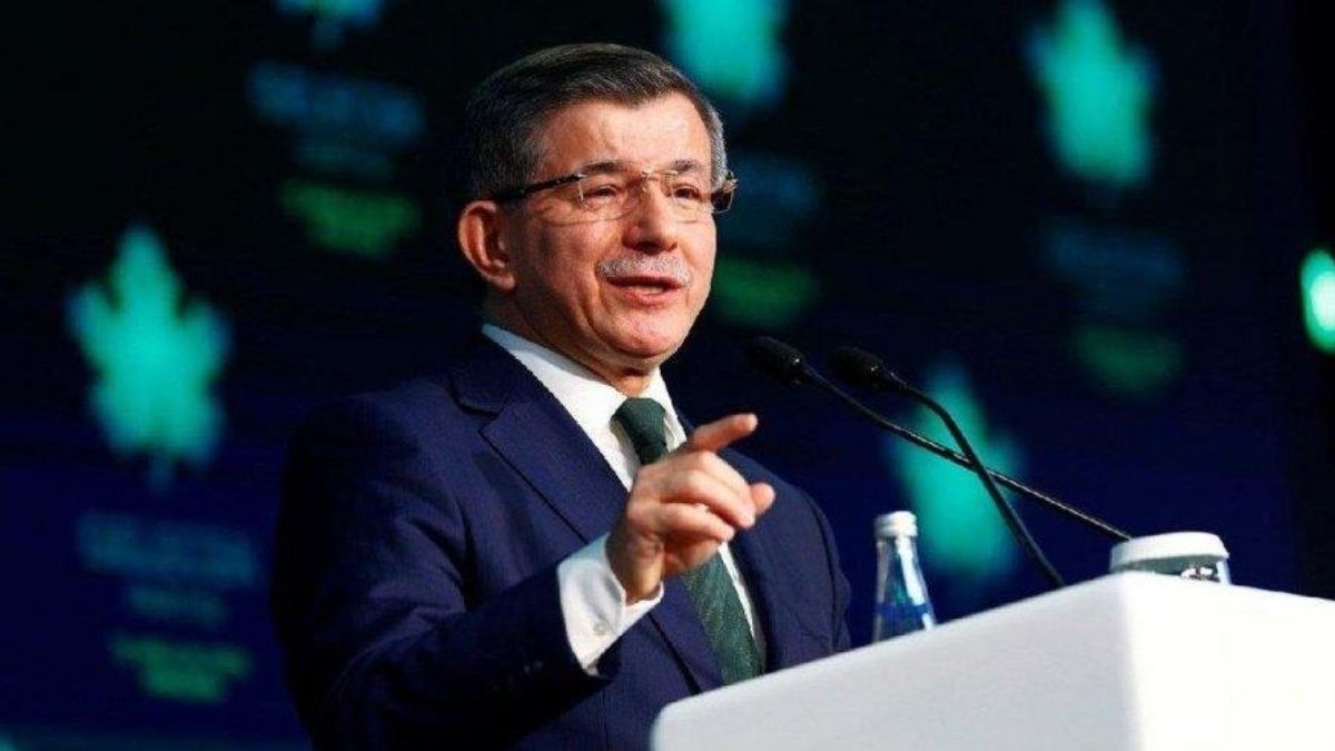 Davutoğlu; Özel, İmamoğlu ve Kılıçdaroğlu'nu aradı