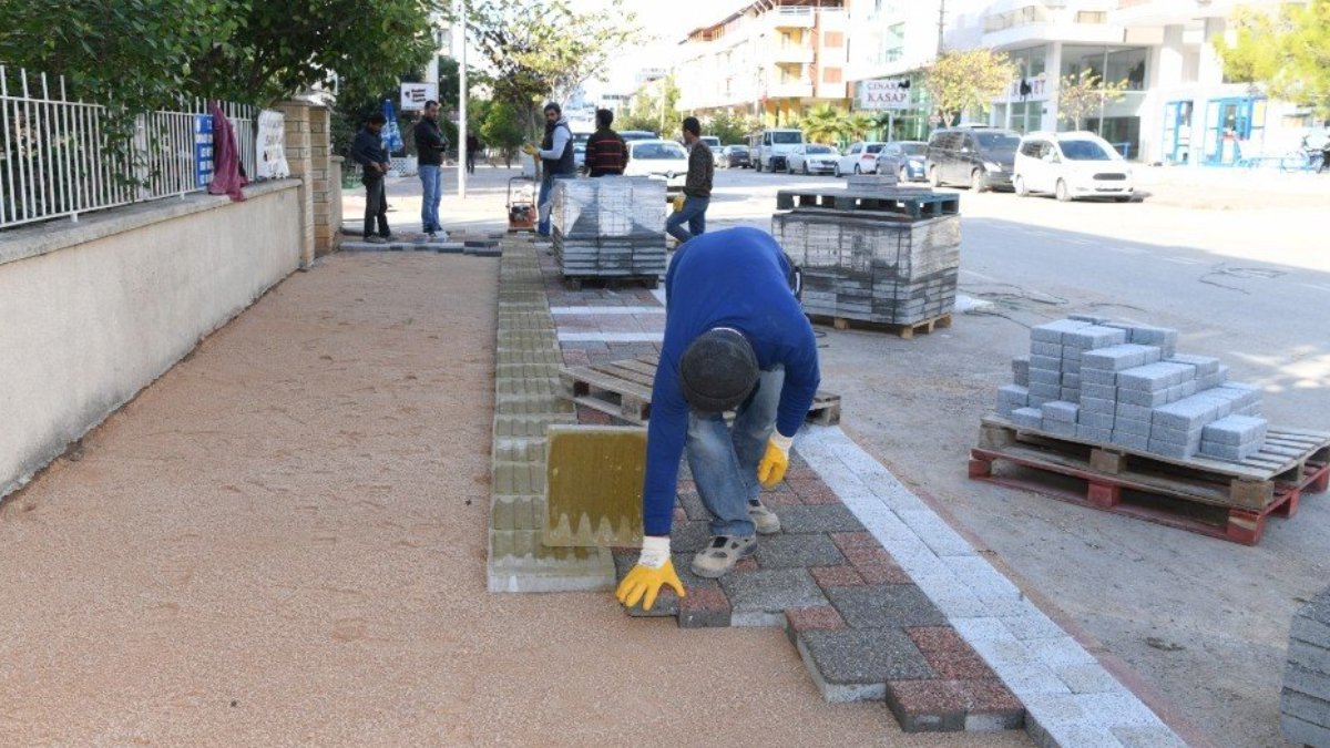 Kaldırımda yeni dönem: Genişliği en az 2.25 metre olacak