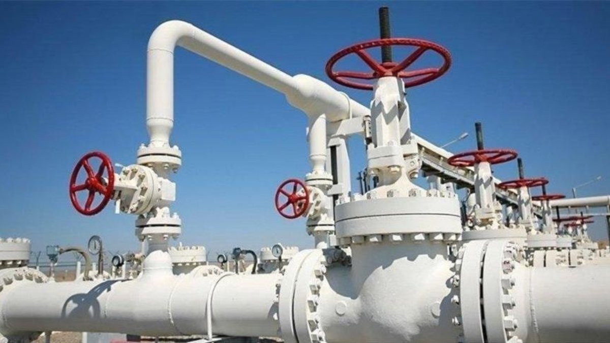 Rusya'nın petrol ve doğalgaz gelirleri azaldı