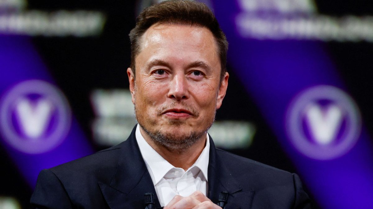 Elon Musk'ın beyin çipine yoğun ilgi... Binlerce kişi sıraya girdi
