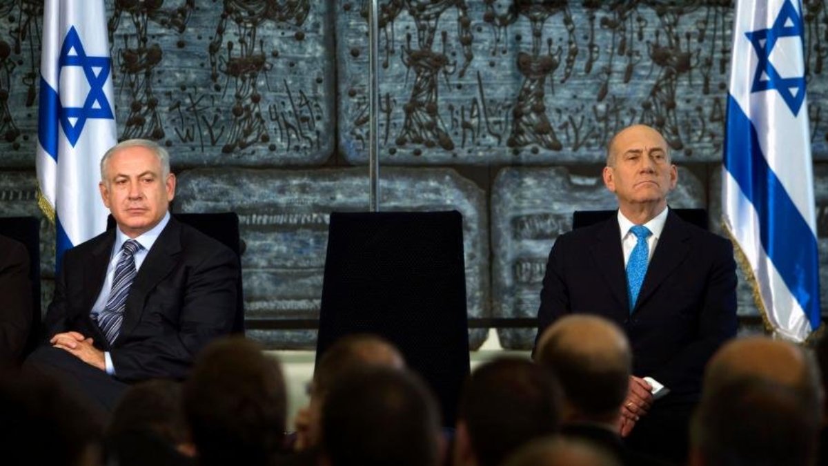 Netanyahu'dan önceki başbakan Olmert halefini çok sert ifadelerle eleştirdi