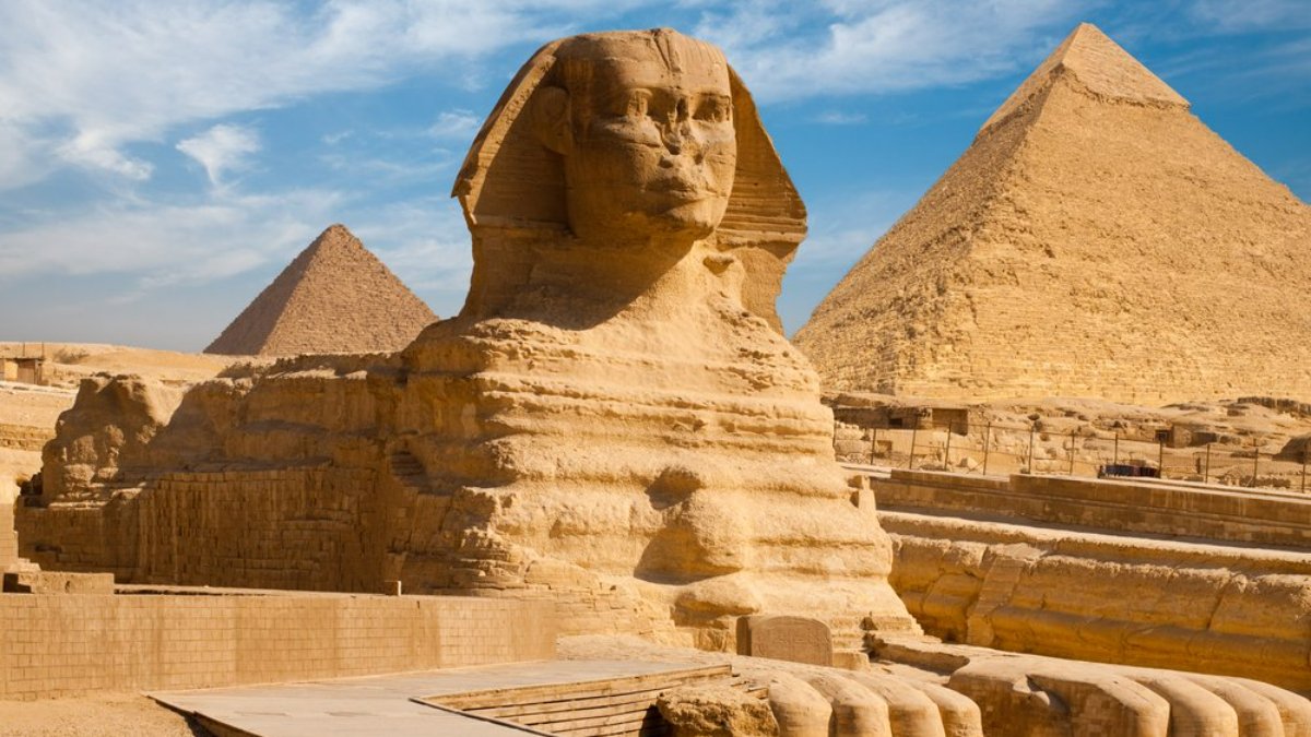 Mısır Piramitleri'nin yakınındaki Büyük Gize Sfenksi'nin nasıl oluştuğu çözüldü