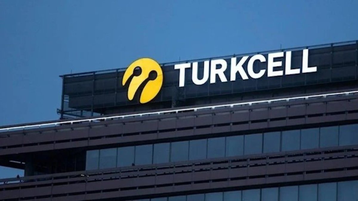 Turkcell'in net kârı üçüncü çeyrekte beklentileri aştı