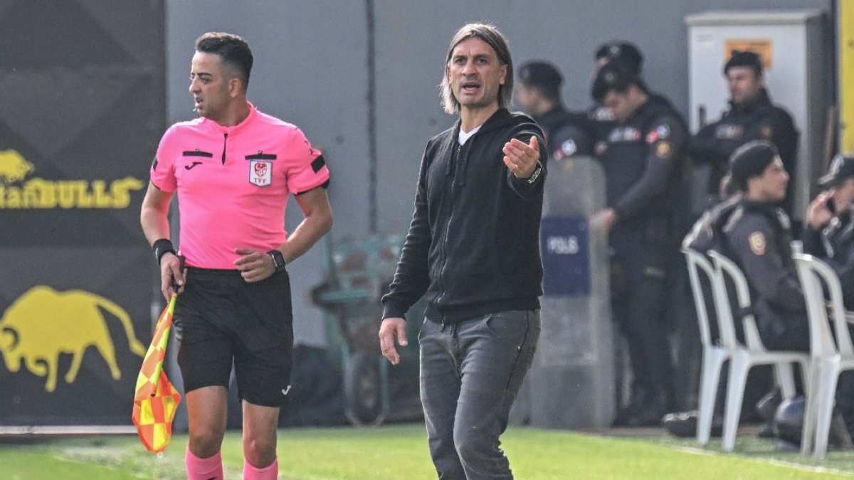 İstanbulspor'un hocası Hakan Yakın'a 1 maç ceza