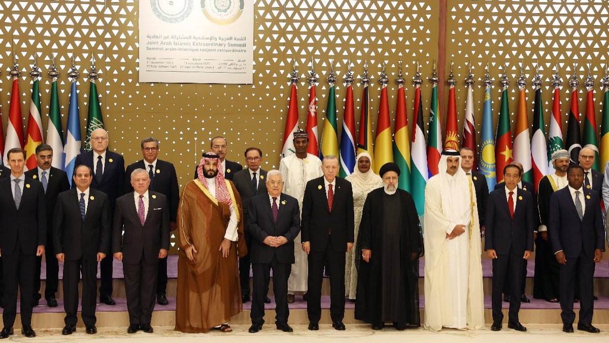 Gazze zirvesinden ortak bildiri: İsrail'e silah satışı dursun