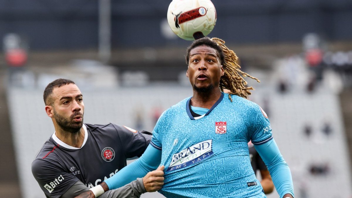 Karagümrük, Sivasspor engelini 3 golle aştı