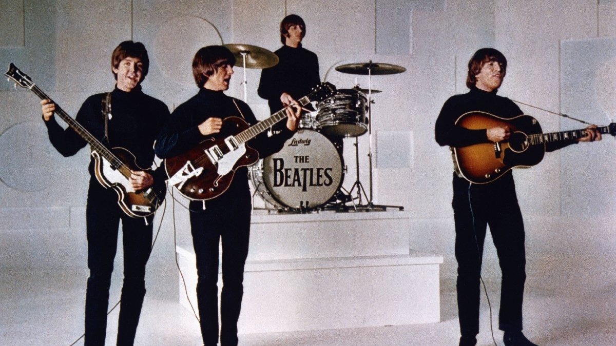 Beatles tarih yazıyor: 54 yıl sonra yeniden 1 numara