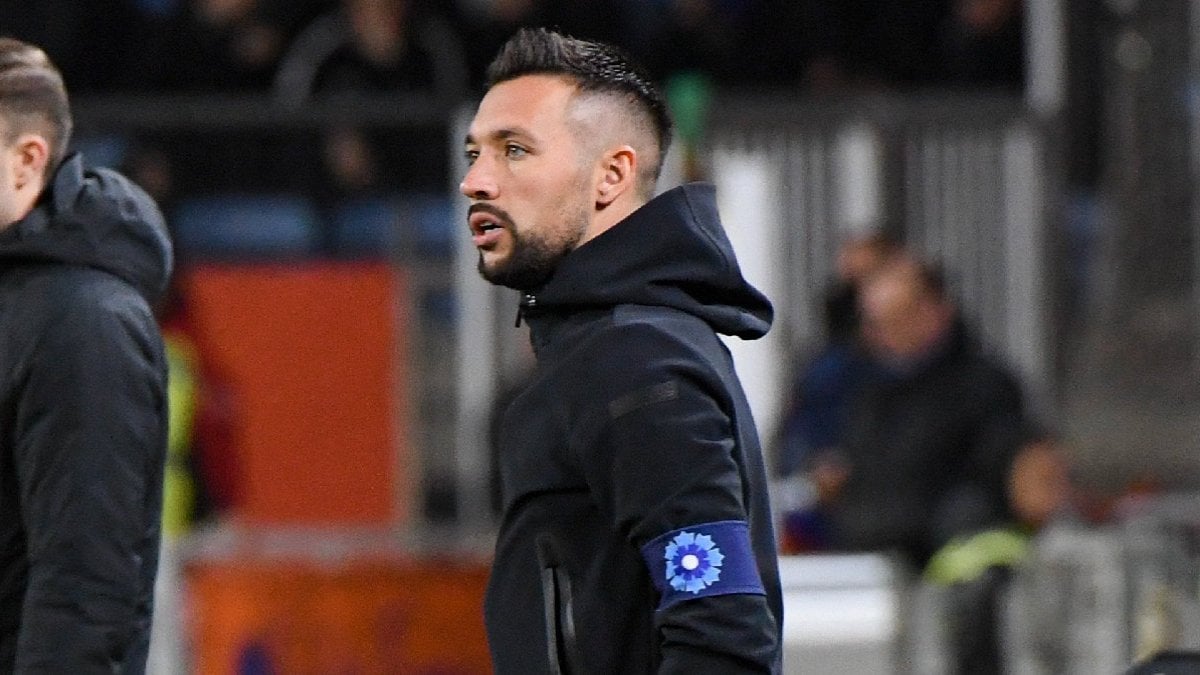 Farioli ve Nice, zirve yarışında takıldı