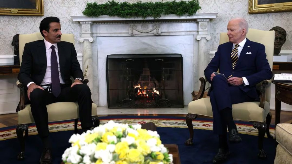 ABD Başkanı Biden ile Katar Emiri Şeyh Temim'den Gazze görüşmesi