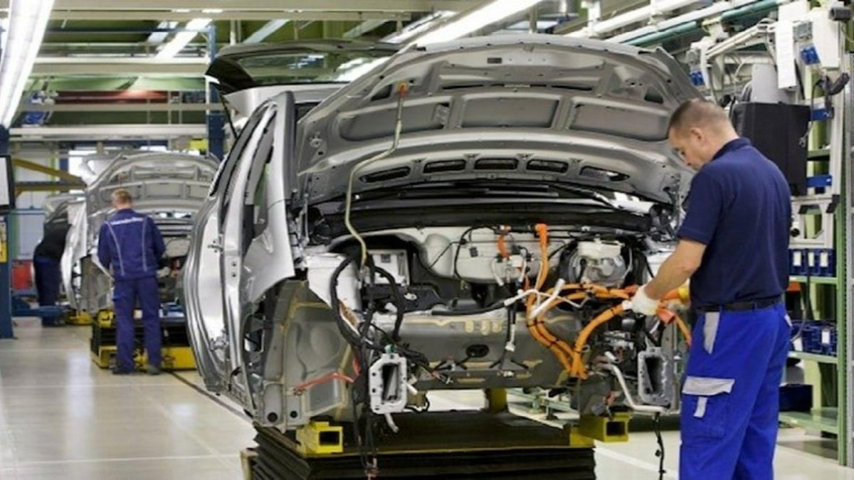 Otomotiv üretimi ilk 10 ayda yüzde 12 arttı