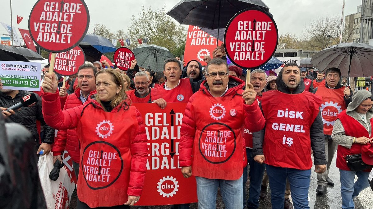 DİSK "Gelirde Adalet, Vergide Adalet" için İstanbul'dan Ankara'ya yürüyor!