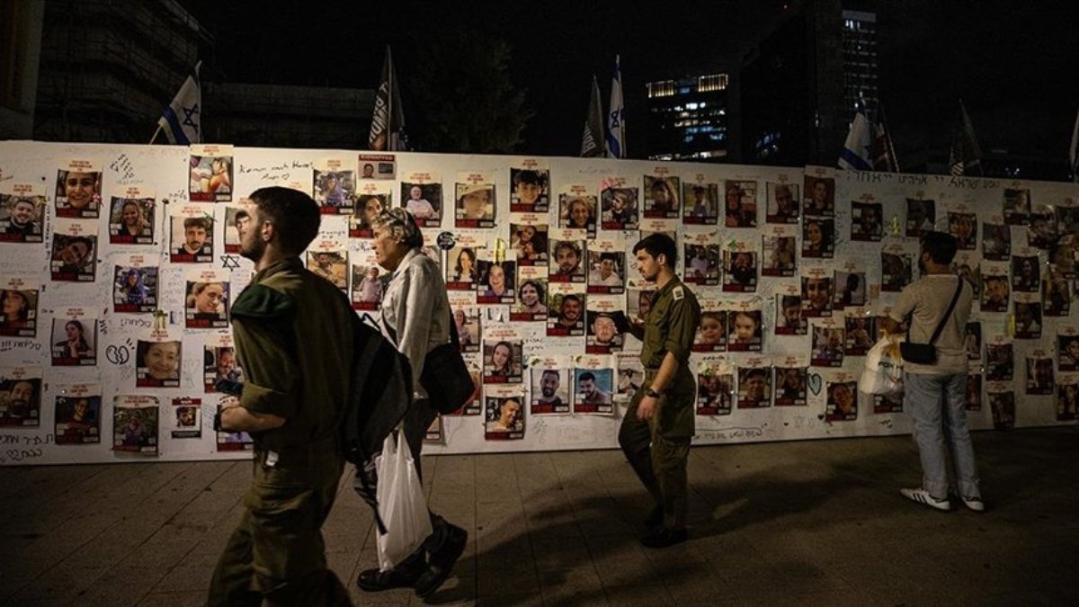 İsrailli rehinelerin aileleri Kudüs'e yürüyor