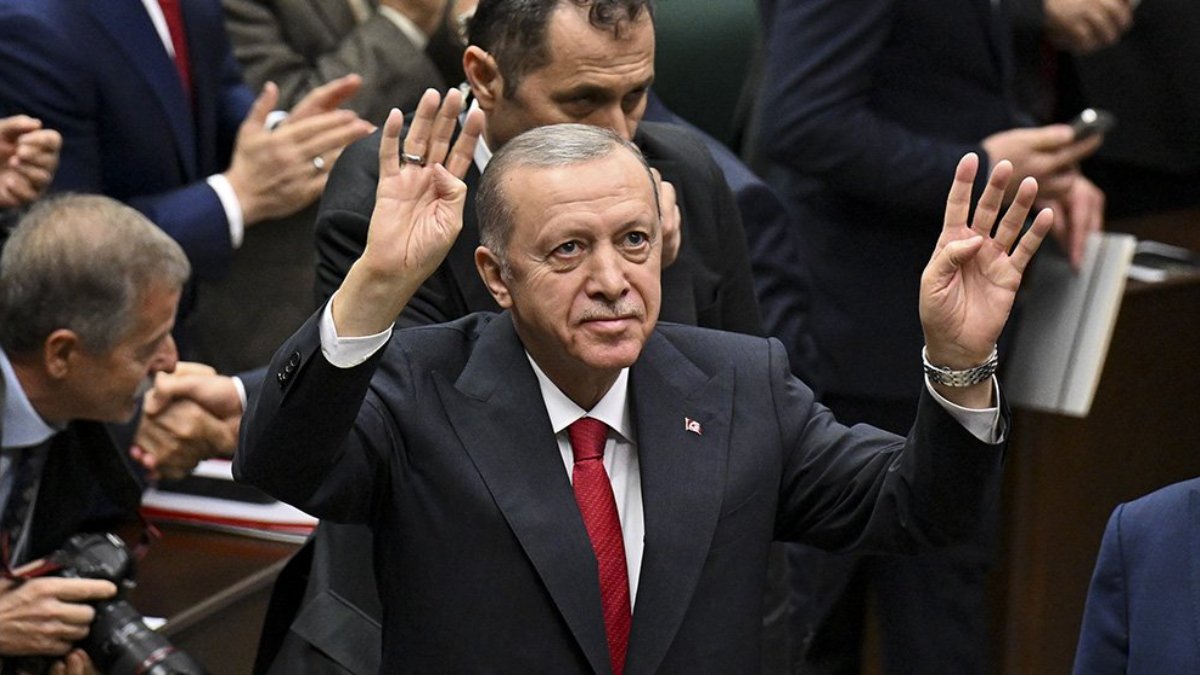 Erdoğan'dan örtülü harcamada rekor
