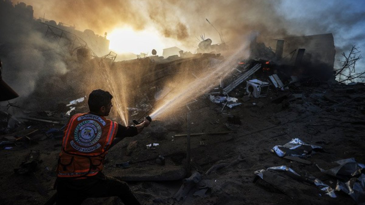 Gazze'de internet ve iletişim hizmetleri kesildi