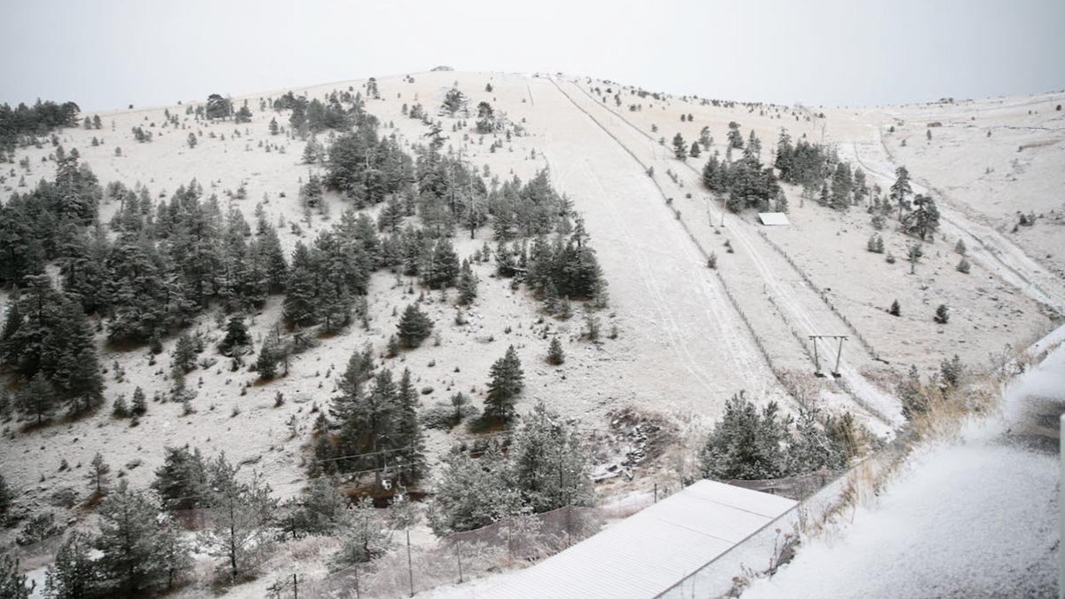 Kartalkaya Kayak Merkezi'ne mevsimin ilk karı yağdı