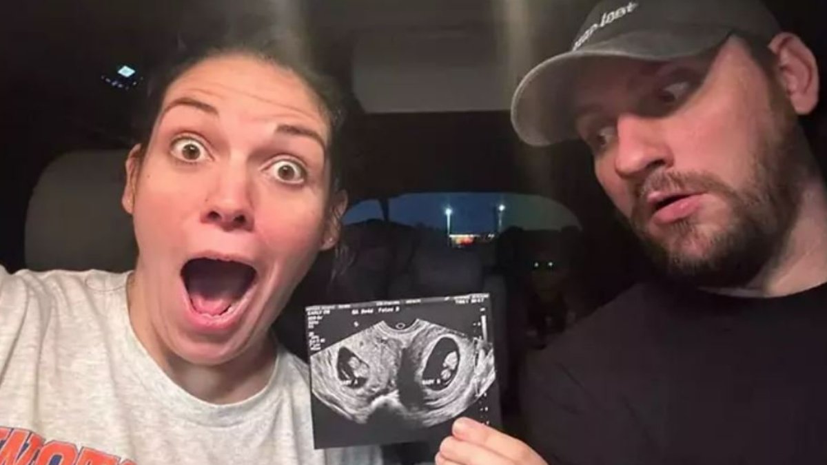 Milyonda bir ihtimal: Çift rahimli kadın iki ayrı bebeğe aynı anda hamile kaldı