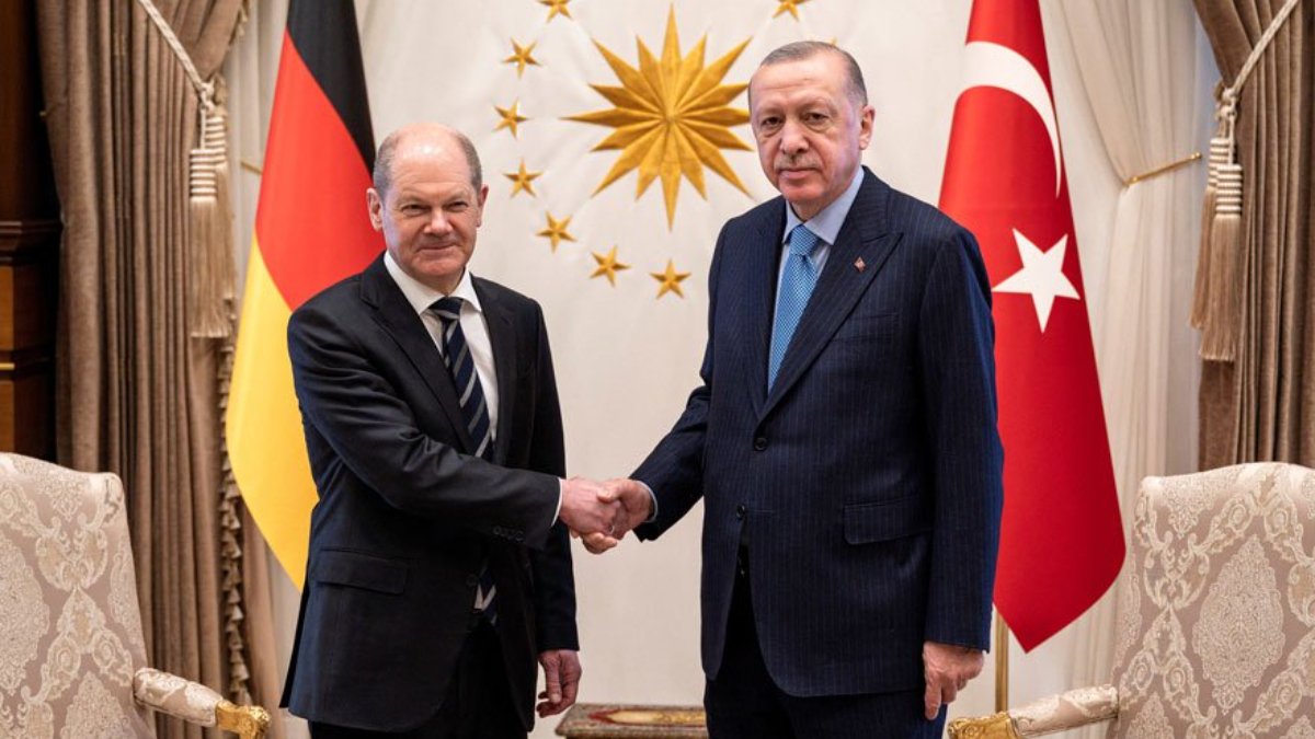 Erdoğan'ın Almanya ziyareti öncesi çarpıcı iddia: 'Türkiye'ye savaş uçağı satmak istemiyorlar'