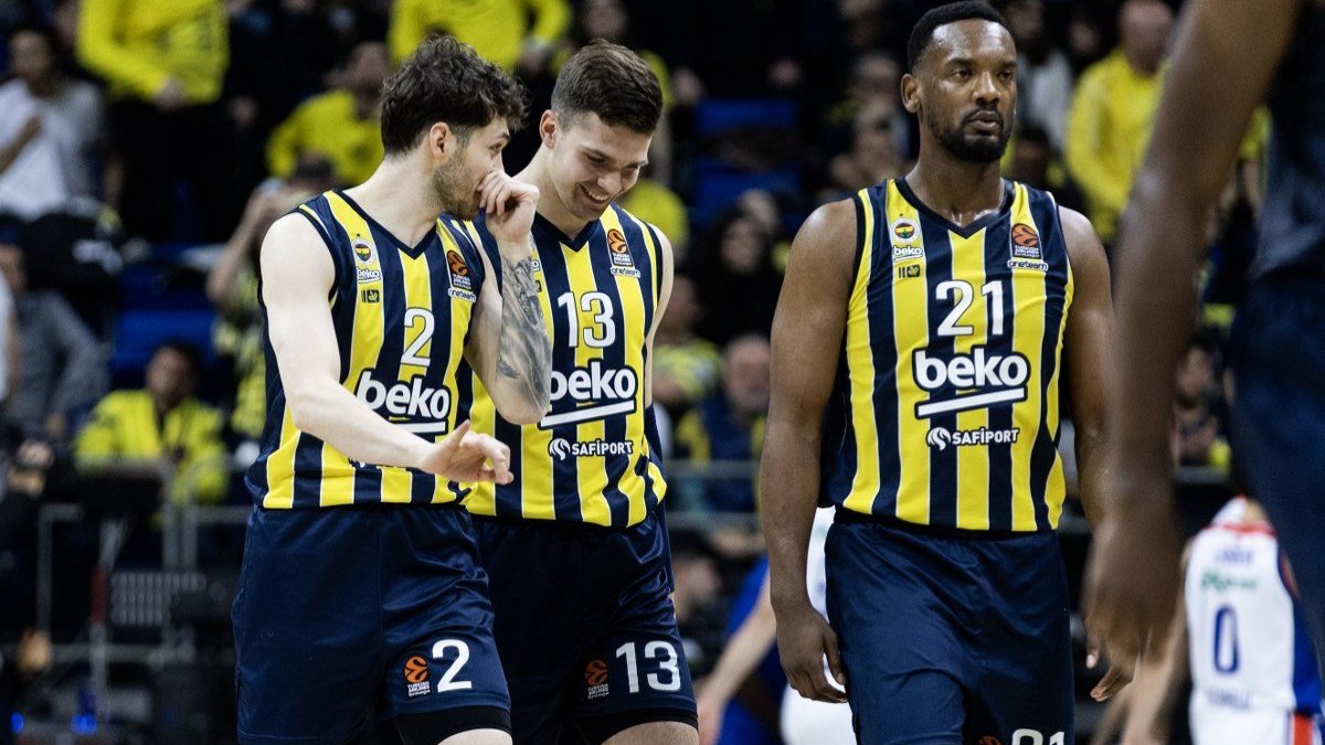 Fenerbahçe Beko'da Tarık Biberovic kafa travması geçirdi