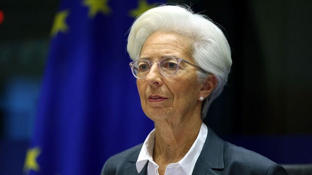 Lagarde: Küresel ekonomi rakip bloklara bölünüyor