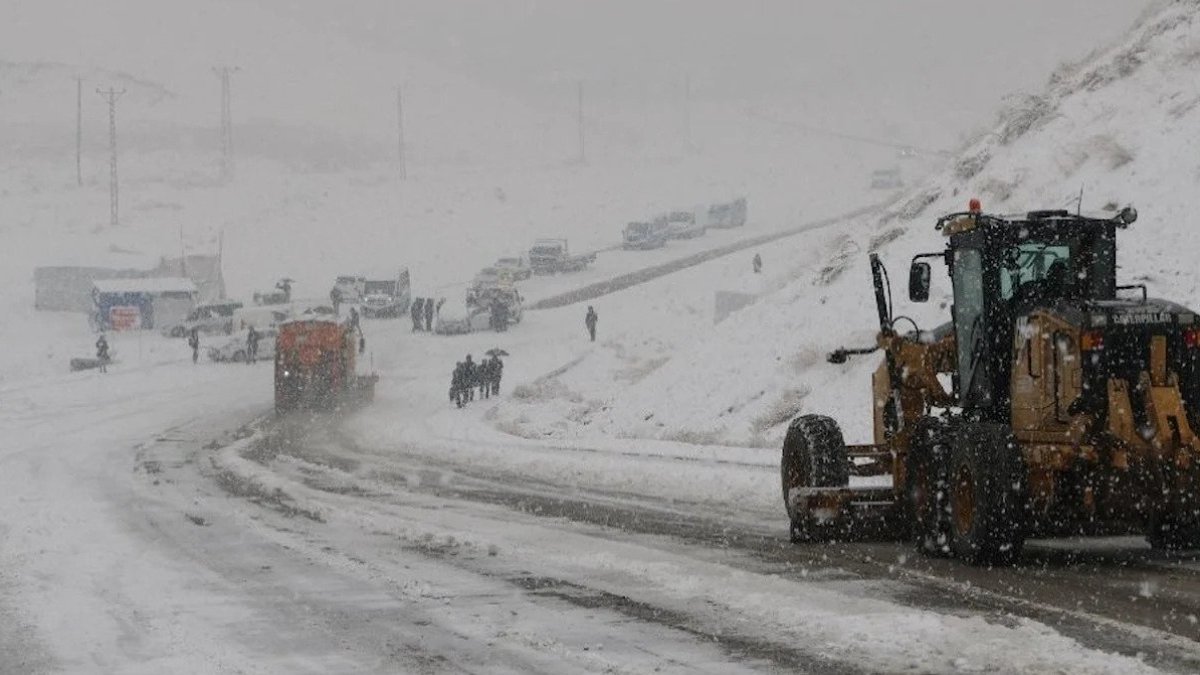 Meteoroloji'den 2 şehre kuvvetli kar uyarısı