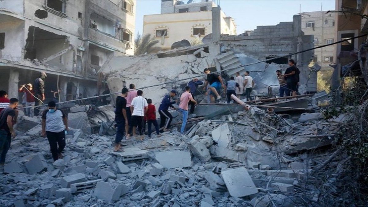 Gazze'den kaçan 100 Türk vatandaşı daha İstanbul'a getiriliyor