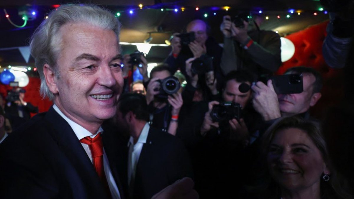 Seçimlerden sonra Erdoğan'a oy verenlere öfkelenen Wilders sandıktan zaferle ayrıldı