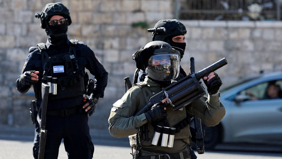 İsrail asker kaçaklarına yaptırımları artırıyor