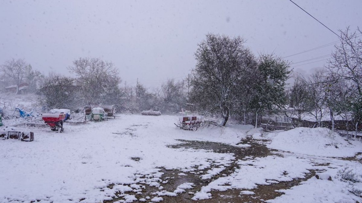 Trakya'da kar yağışı etkili olmaya başladı