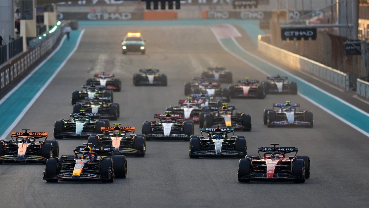 Formula 1'de sezonun son yarışında zirve rekorla Max Verstappen'in