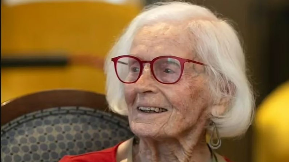 102. yaş gününü kutlayan kadından uzun yaşamanın tüyoları