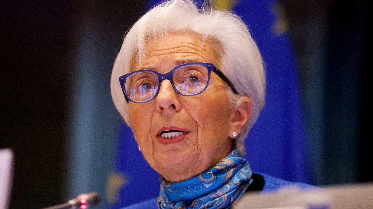 Avrupa Merkez Bankası’ndan ‘manşet enflasyon’ uyarısı