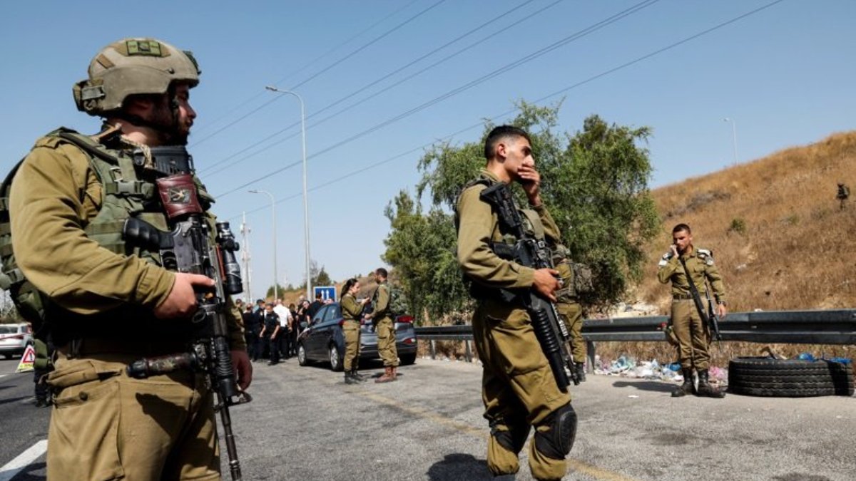 İsrail'den Batı Şeria ve Doğu Kudüs'te baskın