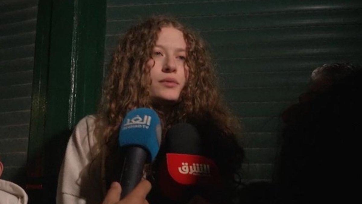 Filistinli cesur kız: İsrail kadın esirleri taciz ediyor